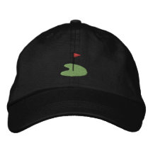 Vert de golf avec le drapeau chapeaux brodés