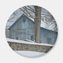 Vieille grange bleue aimants pour réfrigérateur