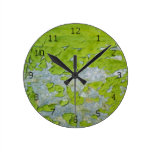 vieille horloge murale de mur