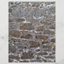 Vieux mur en pierre sale avec des lichens prospectus en couleur