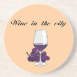 Vin dans le caboteur de ville dessous de verres