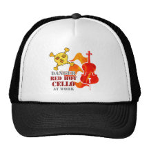 Violoncelle d'un rouge ardent casquette de camionneur