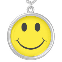 Visage heureux classique pendentif