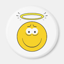 Visage innocent de smiley d'ange aimant