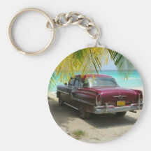 Voiture ancienne en plage du Cuba Porte-clefs
