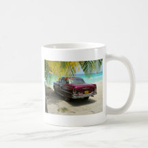 Voiture ancienne en plage du Cuba Tasse