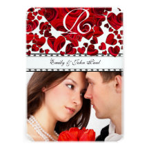 Votre faire-part de mariage rouge de roses de coeu
