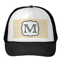 Votre lettre. Monogramme fait sur commande. Point  Casquettes