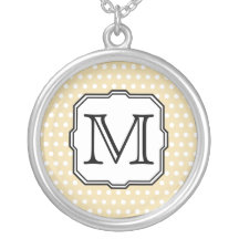 Votre lettre. Monogramme fait sur commande. Point  Bijouterie Fantaisie
