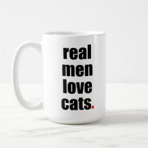 Vraie tasse de chats d'amour d'hommes