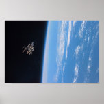 Vue de station spatiale de MIR de navette l'Atlant Affiche