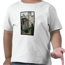 Vue extérieure de l'apsidiole de l'abbaye t-shirts