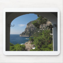 Vue vers les falaises sur l'île de Capri Tapis De Souris