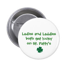 WagsToWishes_ " dames et gars sur St Patty " Pin's Avec Agrafe