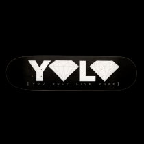 YOLO planches à roulettes