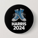 Recherche de de chaussure badges Politique