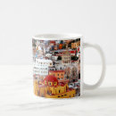 Recherche de multi coloré tasses Image de couleur