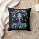Recherche de belle femme coussins Toute personne