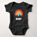 Recherche de arbres bébé vêtements Arc en ciel