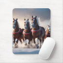 Recherche de chevaux galopants tapis souris Neige