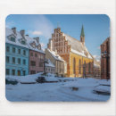 Recherche de saint pierre tapis souris Église