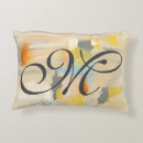 Recherche de traçage coussins Monogramme