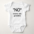Recherche de gran bébé vêtements Grand mère
