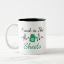 Recherche de freaks tasses Freak dans les feuilles