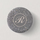 Recherche de pierre badges Moderne
