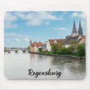 Recherche de vieille ville tapis souris Travel