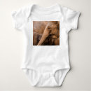 Recherche de majestueux bébé vêtements Sauvage