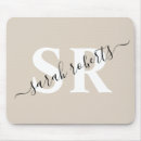 Recherche de beige tapis souris Monogramme