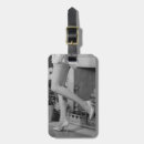 Recherche de gens bagages étiquettes À l'intérieur