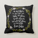 Recherche de typographie florale coussins Mère