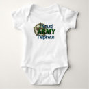 Recherche de fier bébé vêtements Armée