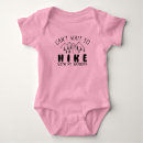 Recherche de gran bébé vêtements Grand mère