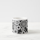 Recherche de fleurs stylisées tasses Feuillage