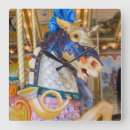 Recherche de cheval carrousel horloges Bleu