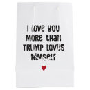 Recherche de trump valentine Politique