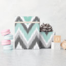 Recherche de ikat papier cadeau Girly