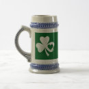 Recherche de coeur irlandais tasses Shamrock