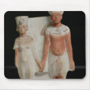 Recherche de statuette tapis souris 14ème