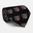 Recherche de petite fille cravates Pour elle