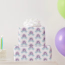 Recherche de nuages sur le ciel bleu papier cadeau Baby