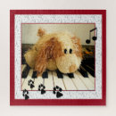 Recherche de enfants jouant puzzles Animal