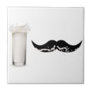 Recherche de moustache carreaux Mignon