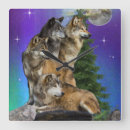 Recherche de loup et lune horloges Chiens