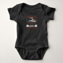 Recherche de arbres bébé vêtements Camping