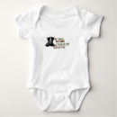 Recherche de combat bébé vêtements Maman