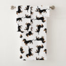 Recherche de teckel noir et bronzage Doxie